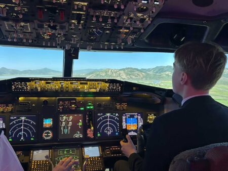 Year 9 & 10 explore aviation careers